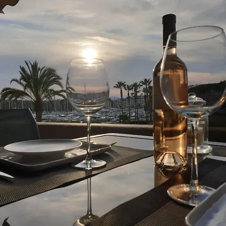 Superbe Vue Plage De Port-grimaud 아파트 코골렝